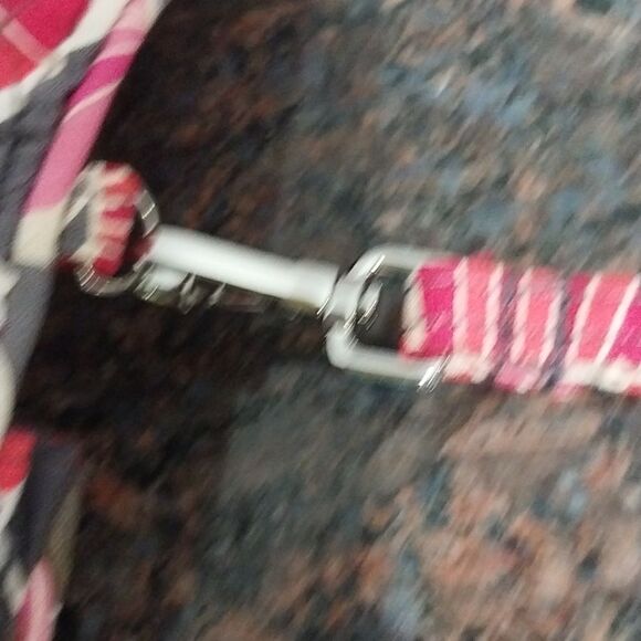 VERA BRADLEY Floral WRISTLET  and Free Quilted Women's Cosmetic Case.  EUC - Picture 6 of 11